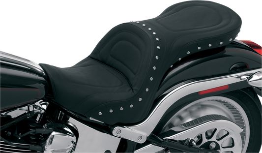 Bill's Exhausts SADDLEMEN Explorer Special Seat Deuce 8200J for motorcycle, showcasing the comfortable, durable seat design.