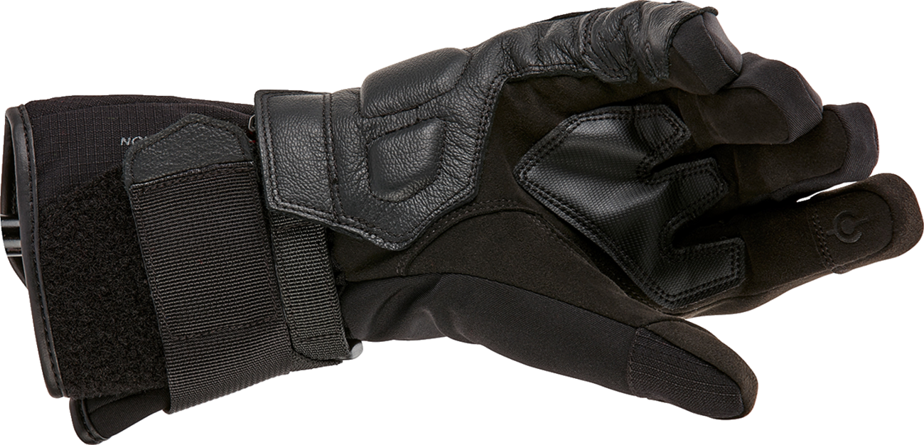 Alpinestars Stella Tourer W-7 V2 Drystar winter motorcycle gloves in black, size medium, with protective padding and textured grip