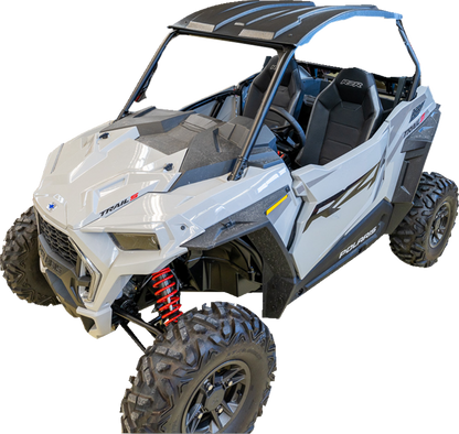 Durable Moose Offroad UTV roof made of one-piece polyethylene with UV stabilizers, designed for off-road utility vehicles.