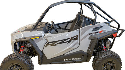 Durable Moose Offroad UTV roof made of one-piece polyethylene with UV stabilizers, designed for offroad utility vehicles.