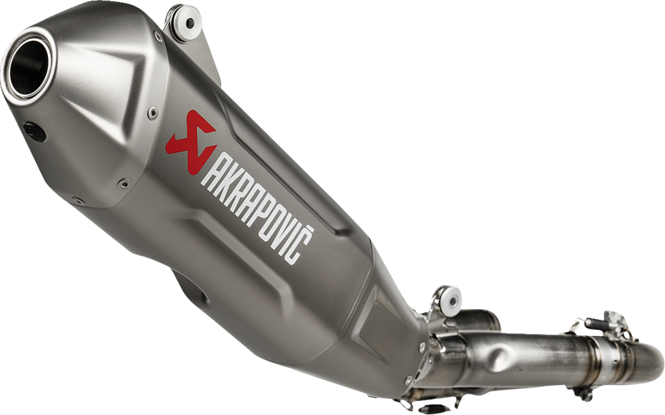 AKRAPOVIC Evolution Line titanium exhaust system for Yamaha Y2MET17 motorcycle, showcasing sleek metal pipes and branding.