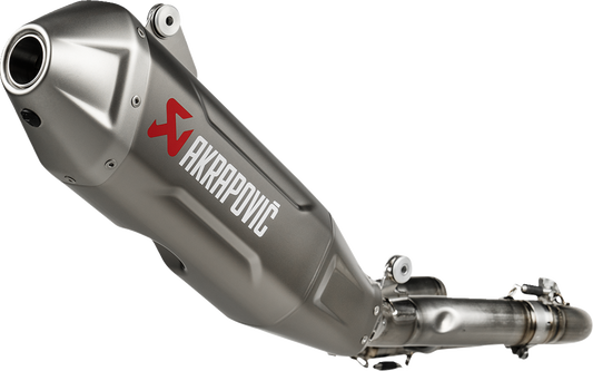 AKRAPOVIC Evolution Line titanium exhaust system for Yamaha Y2MET17 motorcycle, showcasing sleek metal pipes and branding.