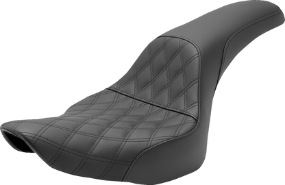 Black SADDLEMEN Profiler motorcycle seat with front lattice and rear smooth design, compatible with Bill's Exhausts bikes.