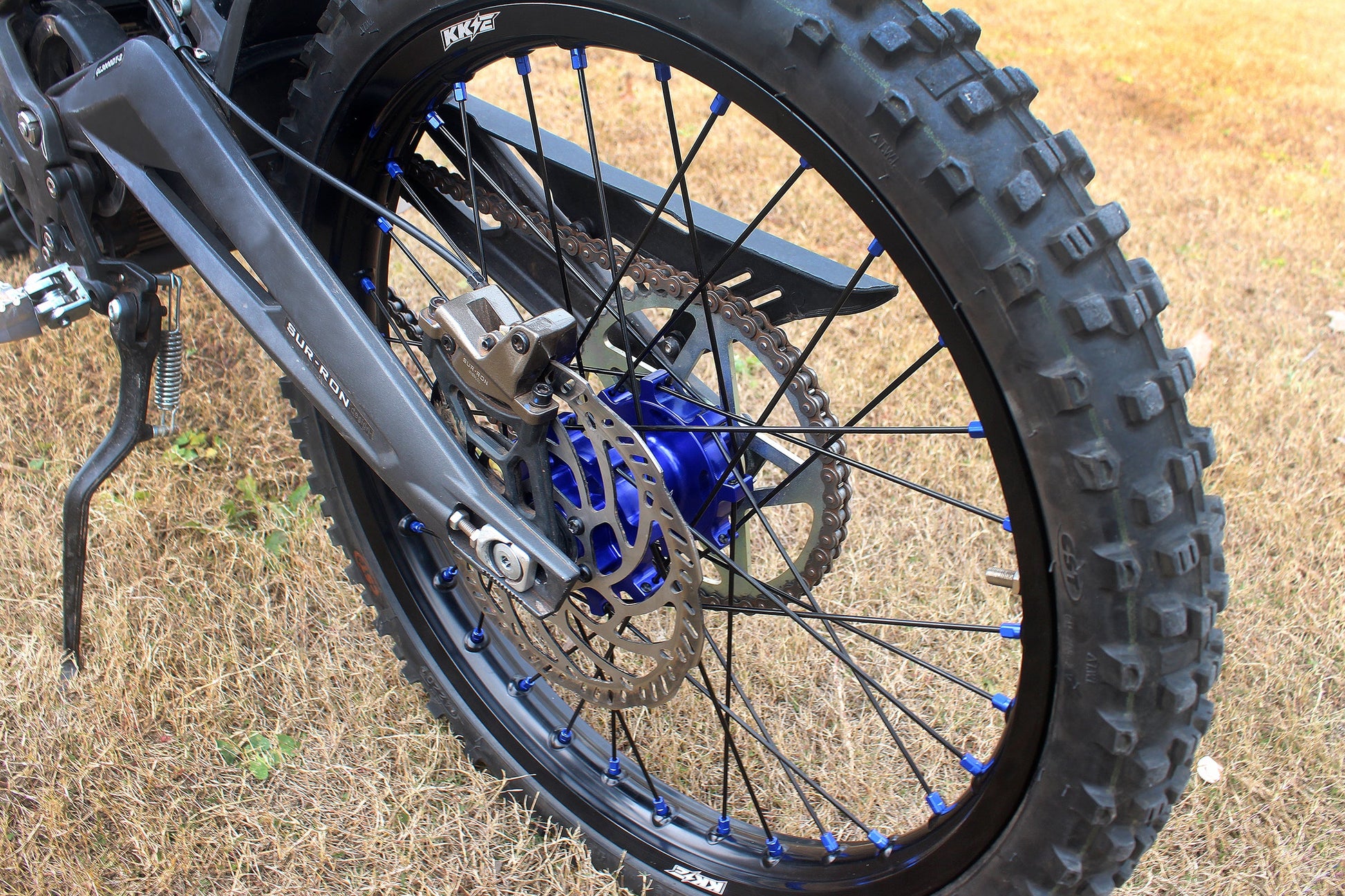 KKE 1.4*19" & 1.6*19" E-Motor Wheels Fit Surron Light Bee X, E-Ride Pro SS (Collective) - Howling Moto