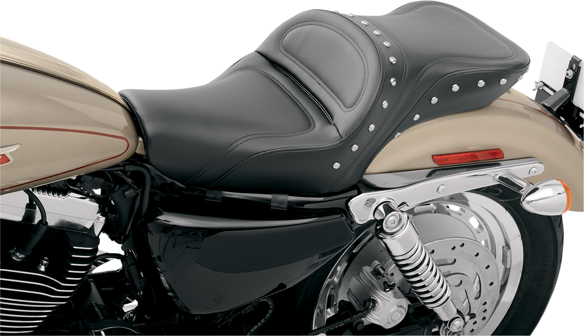 Bill's Exhausts SADDLEMEN Explorer Special Seat XL for Harley Davidson 2004-2020, showing the contoured motorcycle seat design.