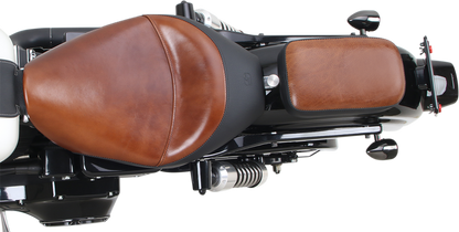 SADDLEMEN Lariat Pad 6-inch seat showing textured leather surface with decorative stitching and branding details.