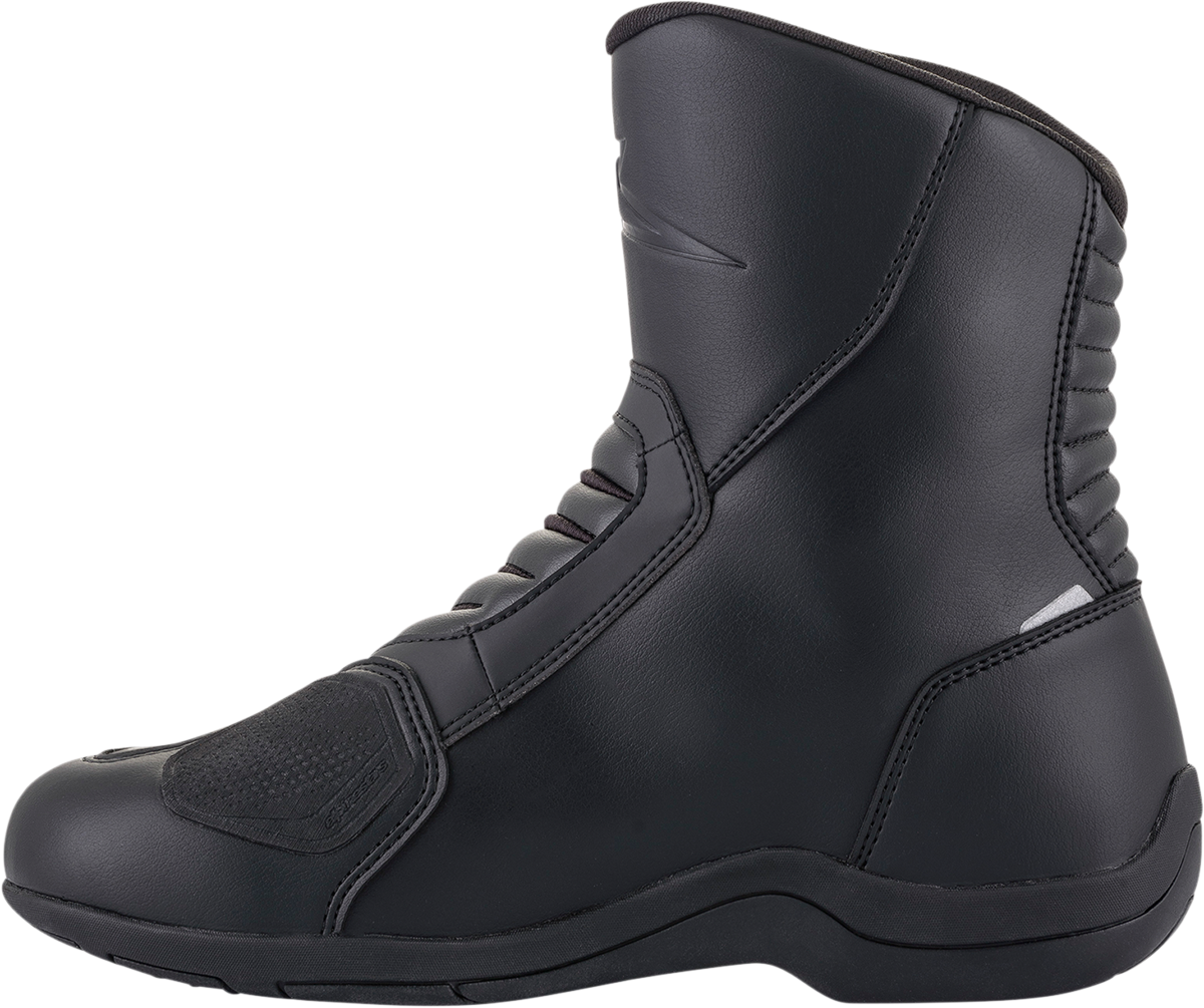 Black Alpinestars Waterproof V2 Ridge Boots for men, US 7.5, EU 41, featuring sturdy leather construction and waterproof design.
