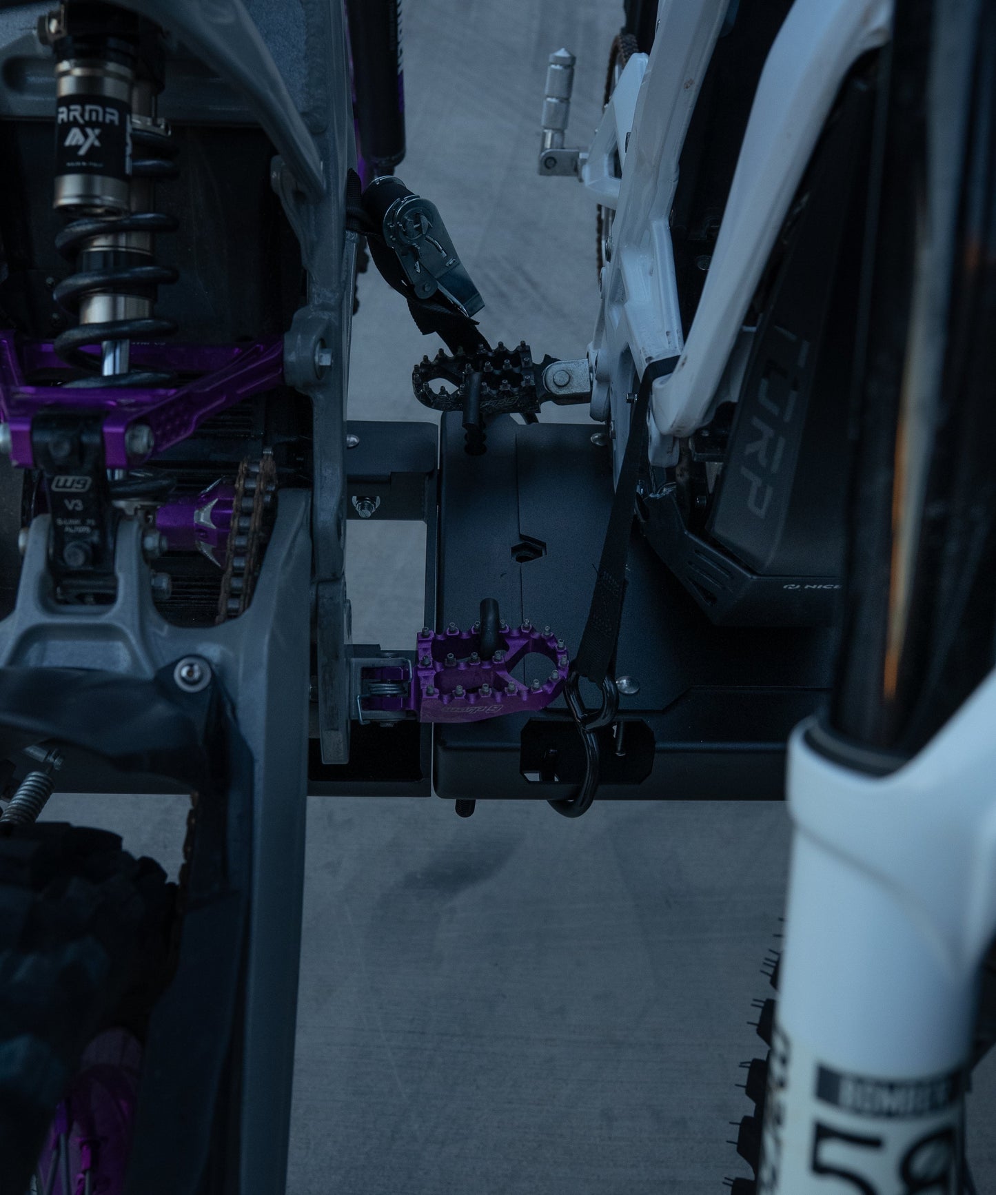 Charge Carrier Add-On - Howling Moto