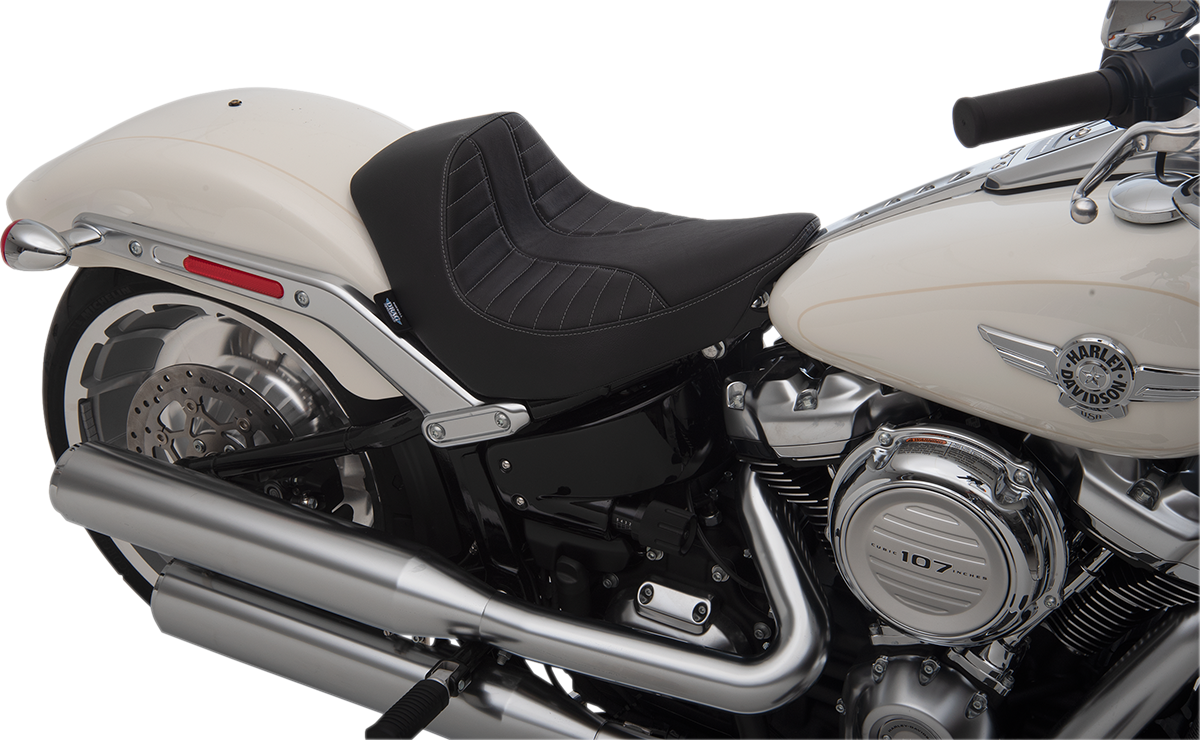 DRAG SPECIALTIES EZ-Solo Seat with Scorpion Stitch in silver thread vinyl for FLFB/S 2018-2022 motorcycle seat.