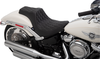 Drag Specialties Predator III seat with double diamond silver stitching for Harley FLFB 2018-2025 motorcycle, featuring sleek black upholstery.
