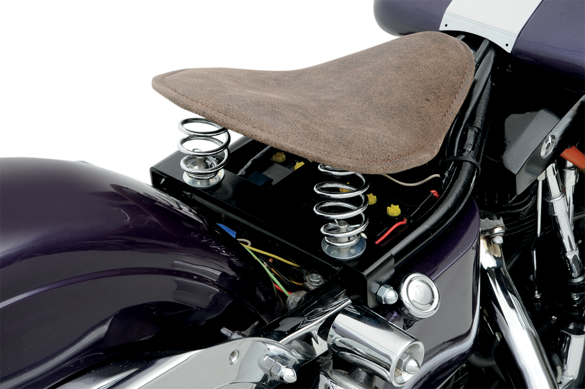 Drag Specialties Seats spring solo mount for FX/FL motorcycles, model 0820-0042, shown on a classic Harley-Davidson bike.