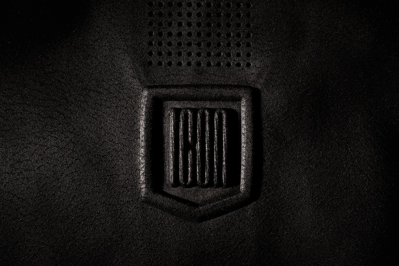 Black Bill's Exhausts ICON Short Track™ Jacket, short-sleeve design, medium size, shown from the front.