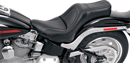 SADDLEMEN King Seat for Harley FLSTF '07-'17 motorcycle, black leather seat with padded comfort and custom design.