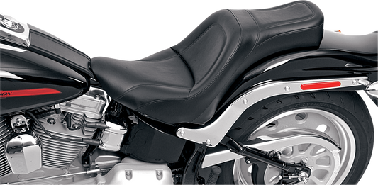 SADDLEMEN King Seat for Harley FLSTF '07-'17 motorcycle, black leather seat with padded comfort and custom design.