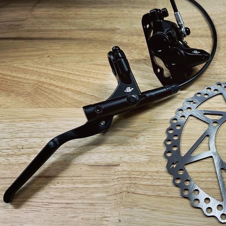 Electro & Co E&C Extreme Hydraulic Brake Kit with custom rotors and large calipers for Razor MX/SX, ETM3000/5000, Mototec, Apollo, Funbikes