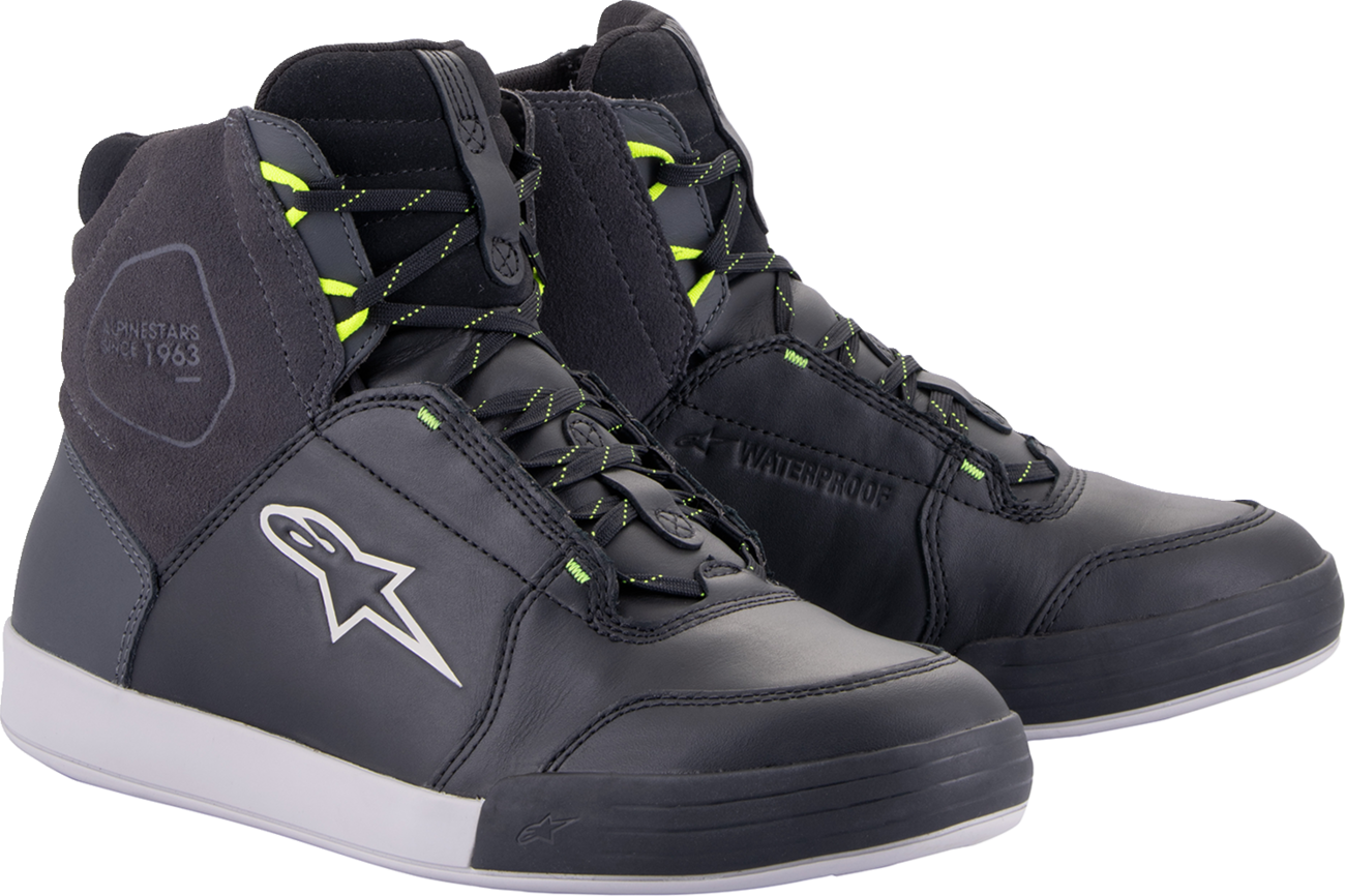Alpinestars Chrome waterproof shoes in black and gray, US 13.5, featuring sleek design and durable construction.
