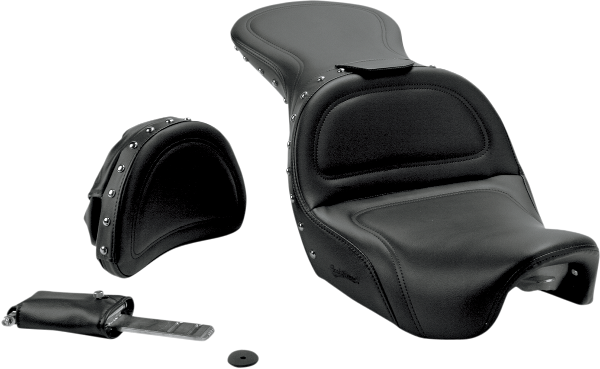Bill's Exhausts SADDLEMEN Explorer Special Seat with backrest for Dyna 806-04-040 motorcycle, showing padded seat and backrest support.