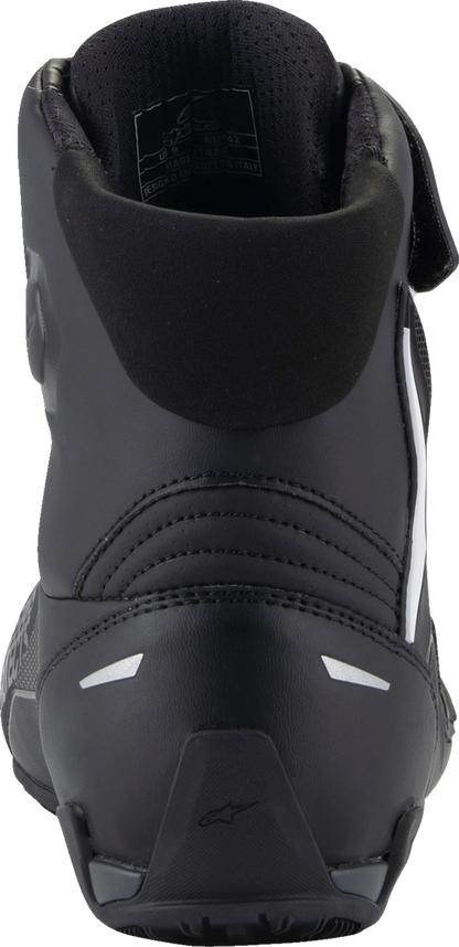 Alpinestars Faster-4 road cycling shoes in black with US 9.5 size, featuring a sleek design and secure closure system.