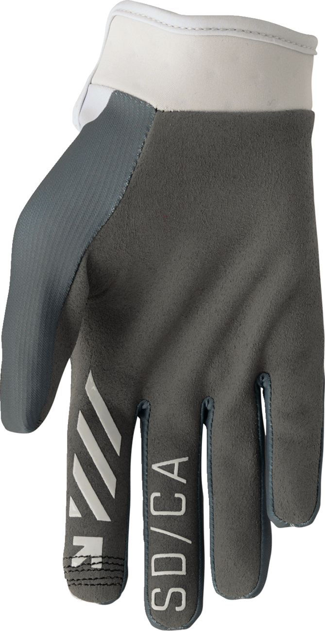 THOR Launchmode Brave gloves in XL size, featuring protective design and durability for motocross riding.
