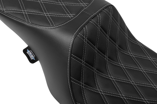 Drag Specialties Predator 2-up seat for Harley FL 1997-2007, with double diamond vinyl and silver stitching, motorcycle seat.