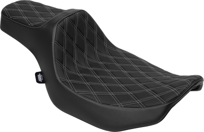 Drag Specialties Predator III Extended Reach Seat for FLT/FLH 2023-2025 with silver double diamond stitching, shown from side angle.