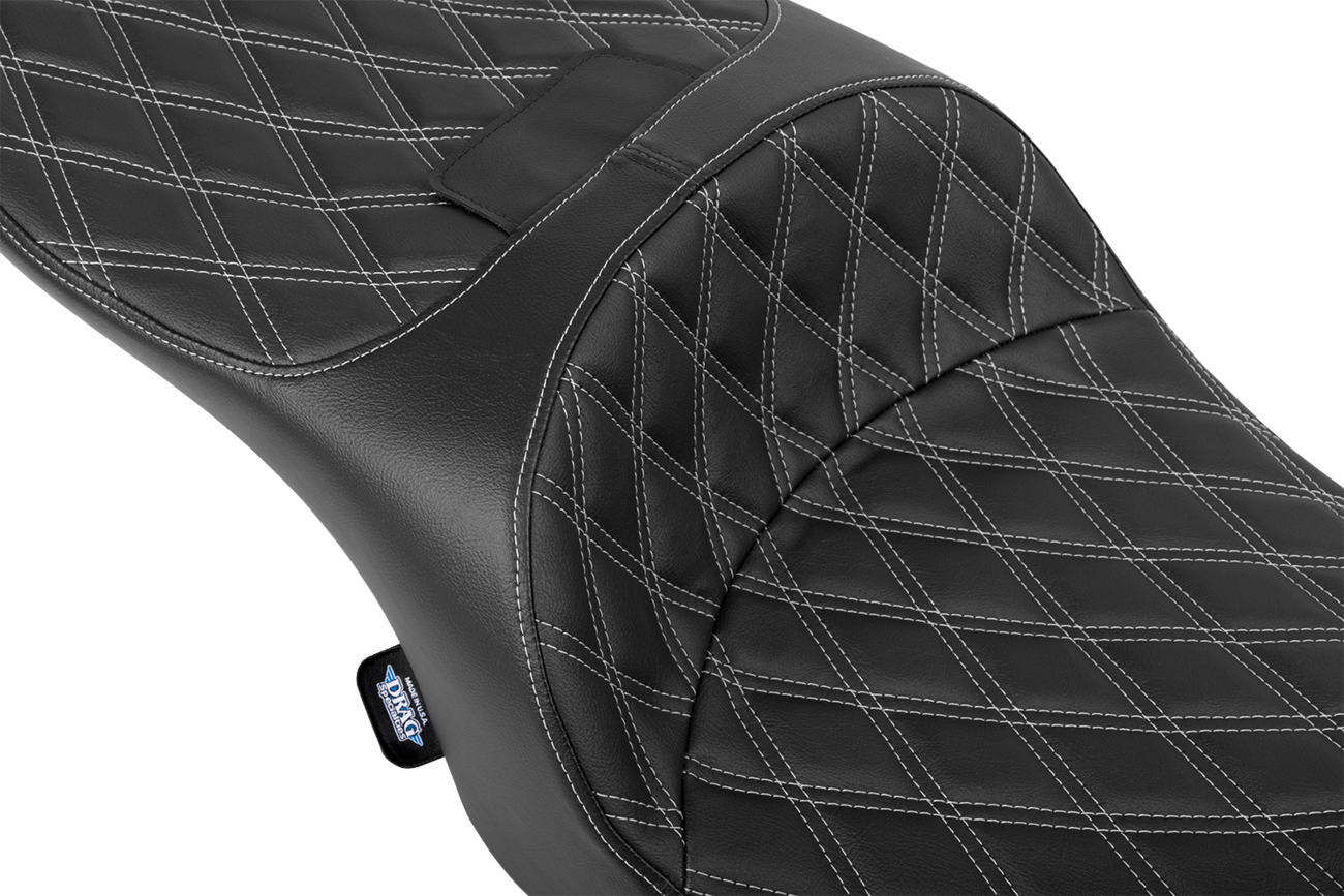 Black vinyl Drag Specialties Freedom Seat with silver double diamond stitching for FLT/FLH 2023-2025 motorcycles.