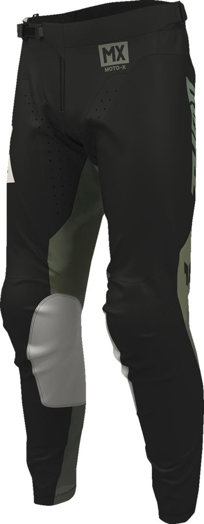 THOR Launchmode bleach pants in black and camo, US size 30, with distressed design and cargo pockets, made for durable streetwear style.