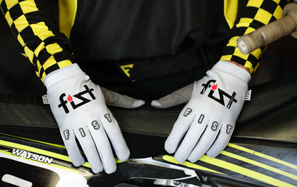 FIST HANDWEAR Frosty Lighter Gloves Small with wind-resistant material and tacky grip, designed for cold weather activities.