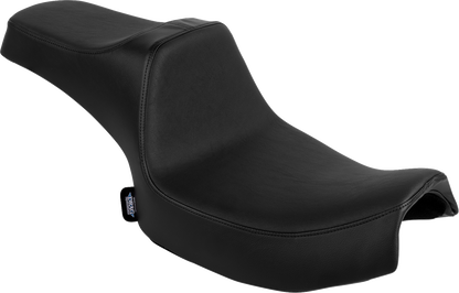 Drag Specialties Predator III 2-up seat for Chieftain and Challenger, vinyl with smooth finish, shown on motorcycle.