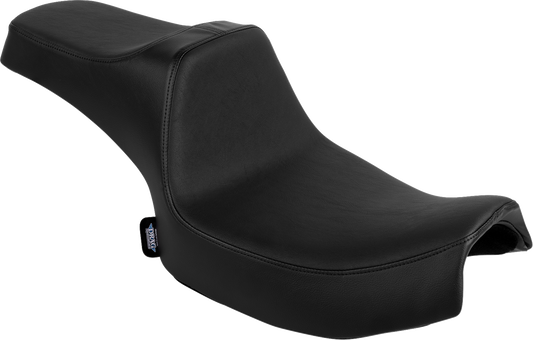 Drag Specialties Predator III 2-up seat for Chieftain and Challenger, vinyl with smooth finish, shown on motorcycle.