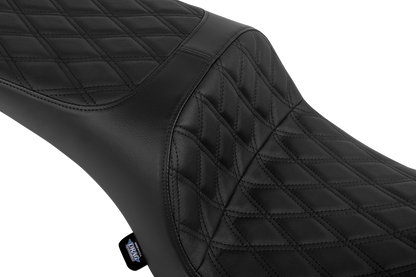 Drag Specialties Challenger and Chieftain vinyl seat with black double diamond stitching, designed for 2020-2025 motorcycle models.