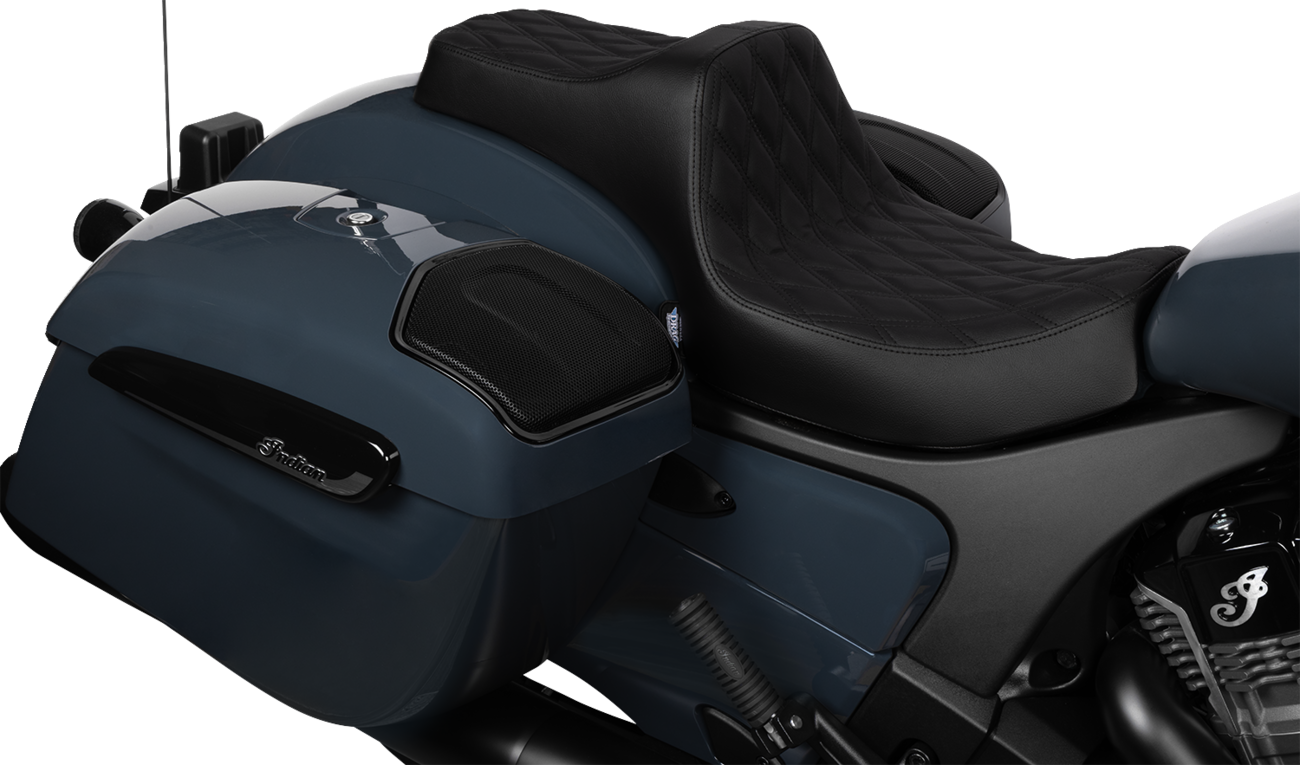 Drag Specialties Predator III 2-up seat for Chieftain and Challenger motorcycles, featuring comfortable, stylish design.