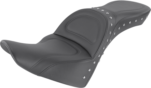 Bill's Exhausts SADDLEMEN Explorer Special Seat 818-33-039 for motorcycle, close-up view of the cushioned seat with branding.