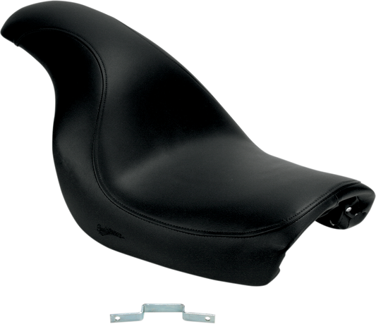 Black SADDLEMEN Profiler seat for VN1500 motorcycle, smooth design, durable seat with sleek appearance.