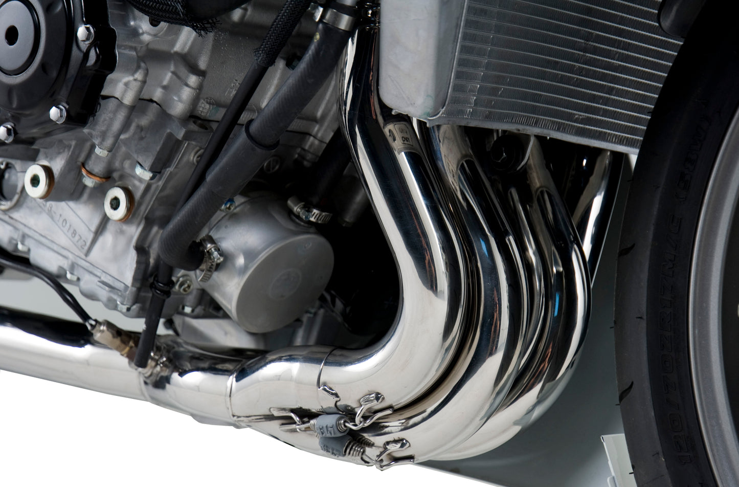 YOSHIMURA Race R 77 full exhaust system with stainless steel and carbon fiber components, featuring polished metal and carbon fiber details