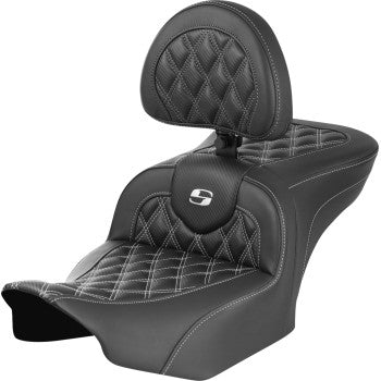 Bill's Exhausts SADDLEMEN RoadSofa™ motorcycle seat with backrest, carbon fiber finish, lattice stitch, and white stitching for FLTR/FLHX '23-'24