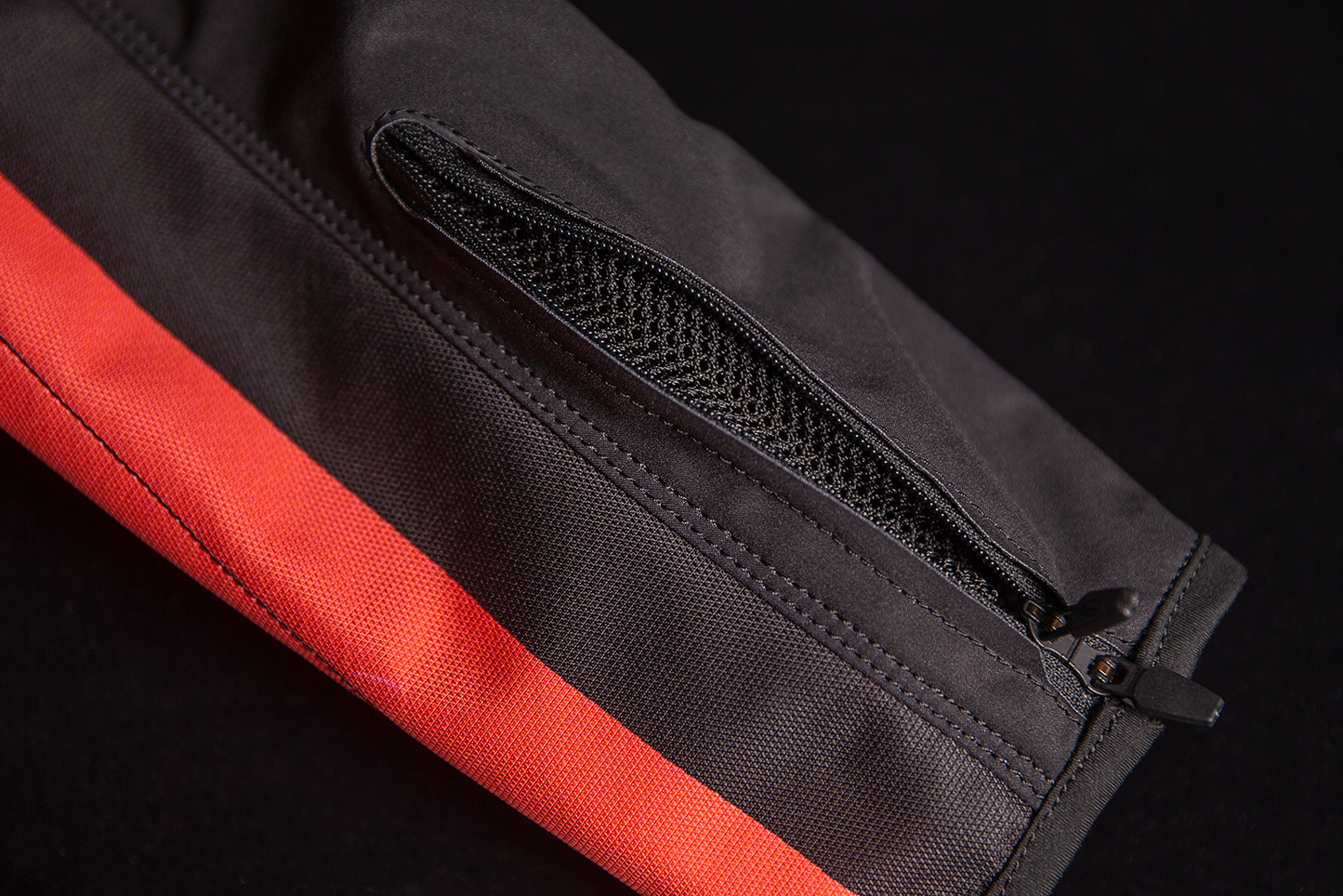 Bill's Exhausts ICON Women's Airform Retro Jacket in coral, XS, showcasing lightweight design and vintage style.