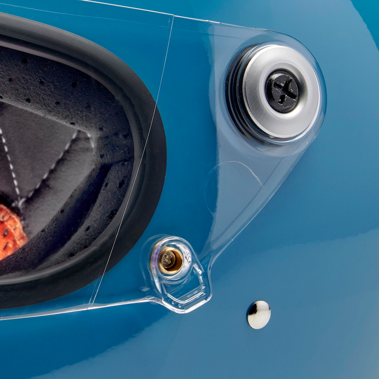 BILTWELL Gringo S helmet in glossy dove blue, XS size, featuring smooth aerodynamic design and secure strap.