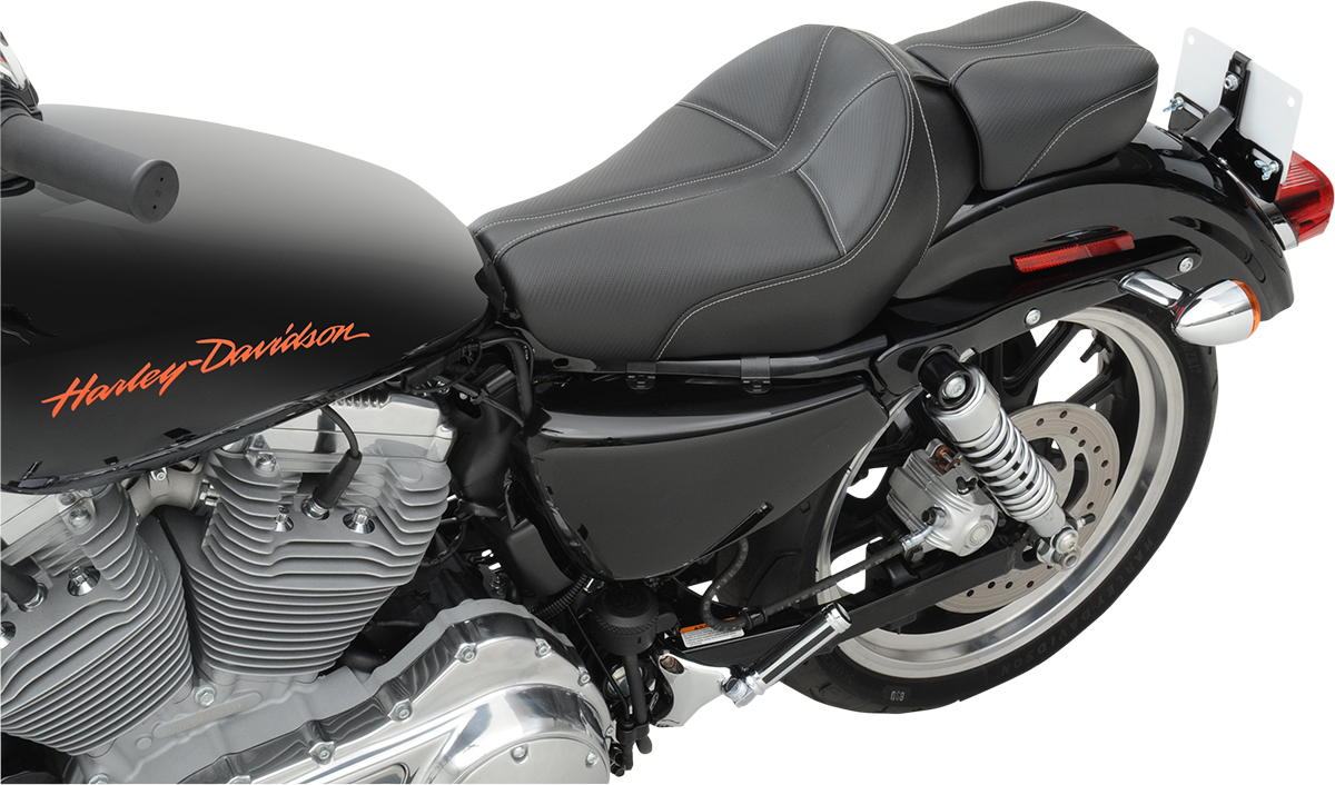 Black SADDLEMEN Dominator Pillion Pad with gray stitching, standard reach, designed for motorcycle seats.