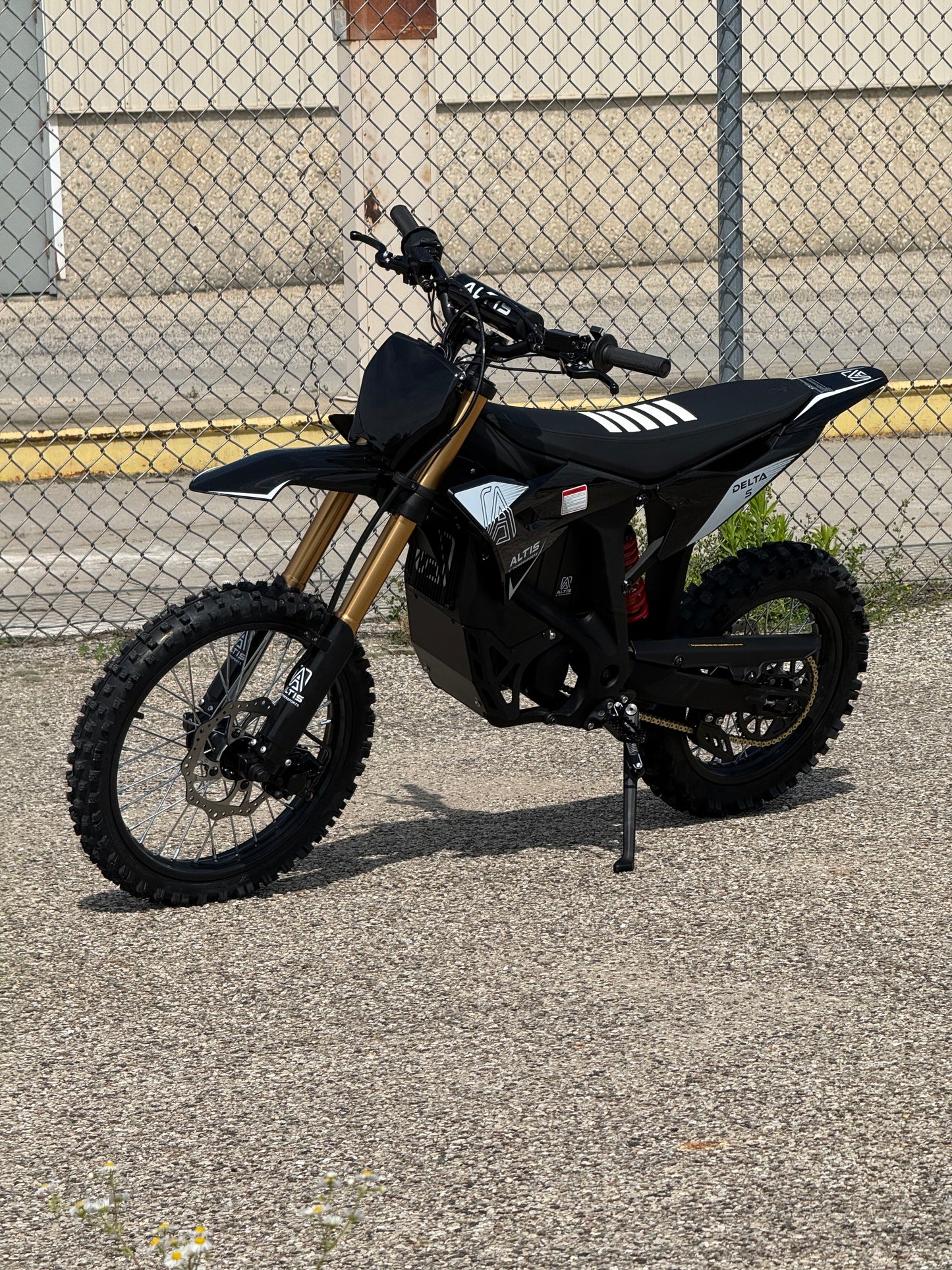 2026 Altis Delta S Electric Motorcycle – 72V | 8kW | 60 MPH