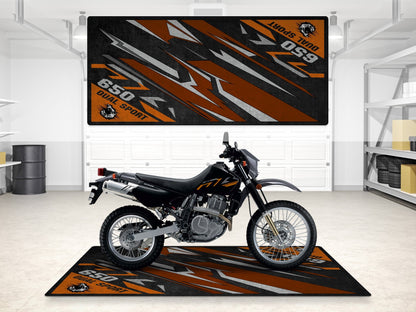 Designed Pit Mat for Suzuki DR650S Motorcycle - MM7381 - Howling Moto