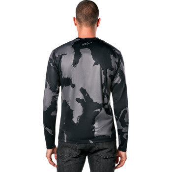 Bill's Exhausts black and camo long-sleeve performance T-shirt with logo details, size 2XL, casual athletic style.