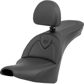 SADDLEMEN Roadsofa™ motorcycle seat with backrest in black with black stitching, designed for FXBB/FXST 2018-2023 models.