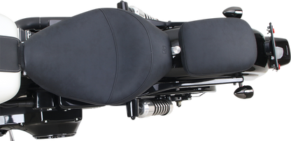 Bill's Exhausts SADDLEMEN Brushed S3 Pad seat, 7-inch size, durable motorcycle seat pad with brushed finish.