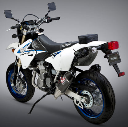 YOSHIMURA Signature RS 4 full exhaust system for dual applications, featuring polished metal pipes and exhaust tips.