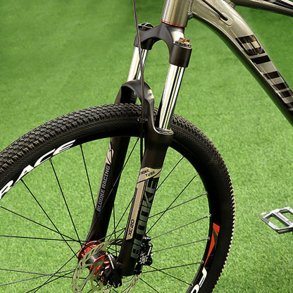 Hycline Blooke XC20 bicycle suspension fork with 27.5/29 inch wheel compatibility, black finish, and sturdy design for mountain biking.