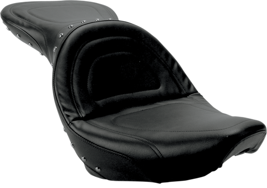 SADDLEMEN Explorer Special Studded Seat for Softail motorcycle, featuring leather with studded detailing, designed for comfort and style