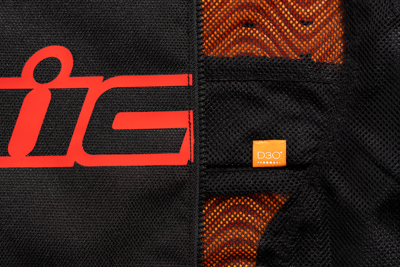Bill's Exhausts ICON Hooligan™ CE Slayer XL jacket with black and red design, featuring logo and protective padding.