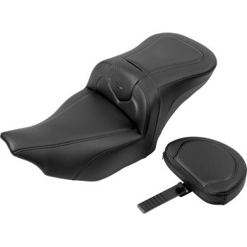SADDLEMEN RoadSofa™ Carbon Fiber motorcycle seat with backrest for FLTR/FLHX 2023-2024, featuring sleek design and cushioning