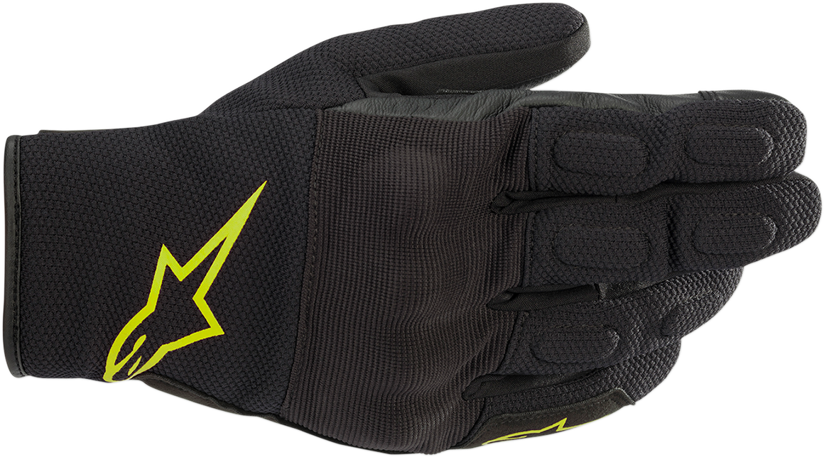 Alpinestars S-MAX Drystar® motorcycle gloves in black and fluo yellow, small size, featuring protective padding and adjustable wrist straps.